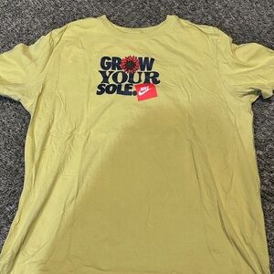 Nike Men's Olive Graphic Tee